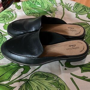 Clarks Women Classic Black Slip-On Loafers